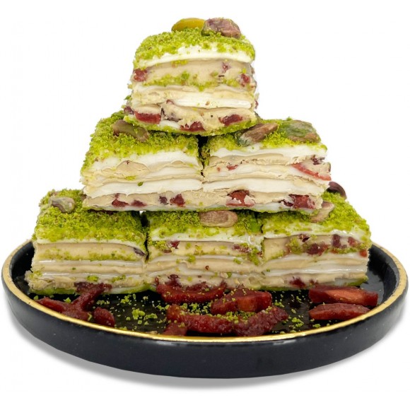 Çilek Parçacıklı Fıstıklı Katmer Lokum 500 gr Çilek Parçacıklı Fıstıklı Katmer Lokum 500 gr
